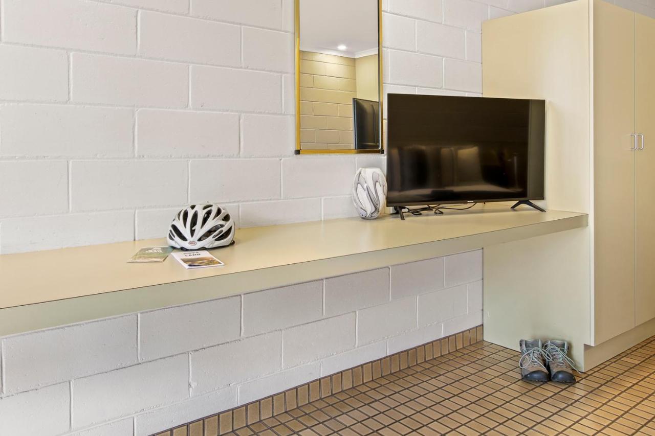 Sandbar Motel 4*